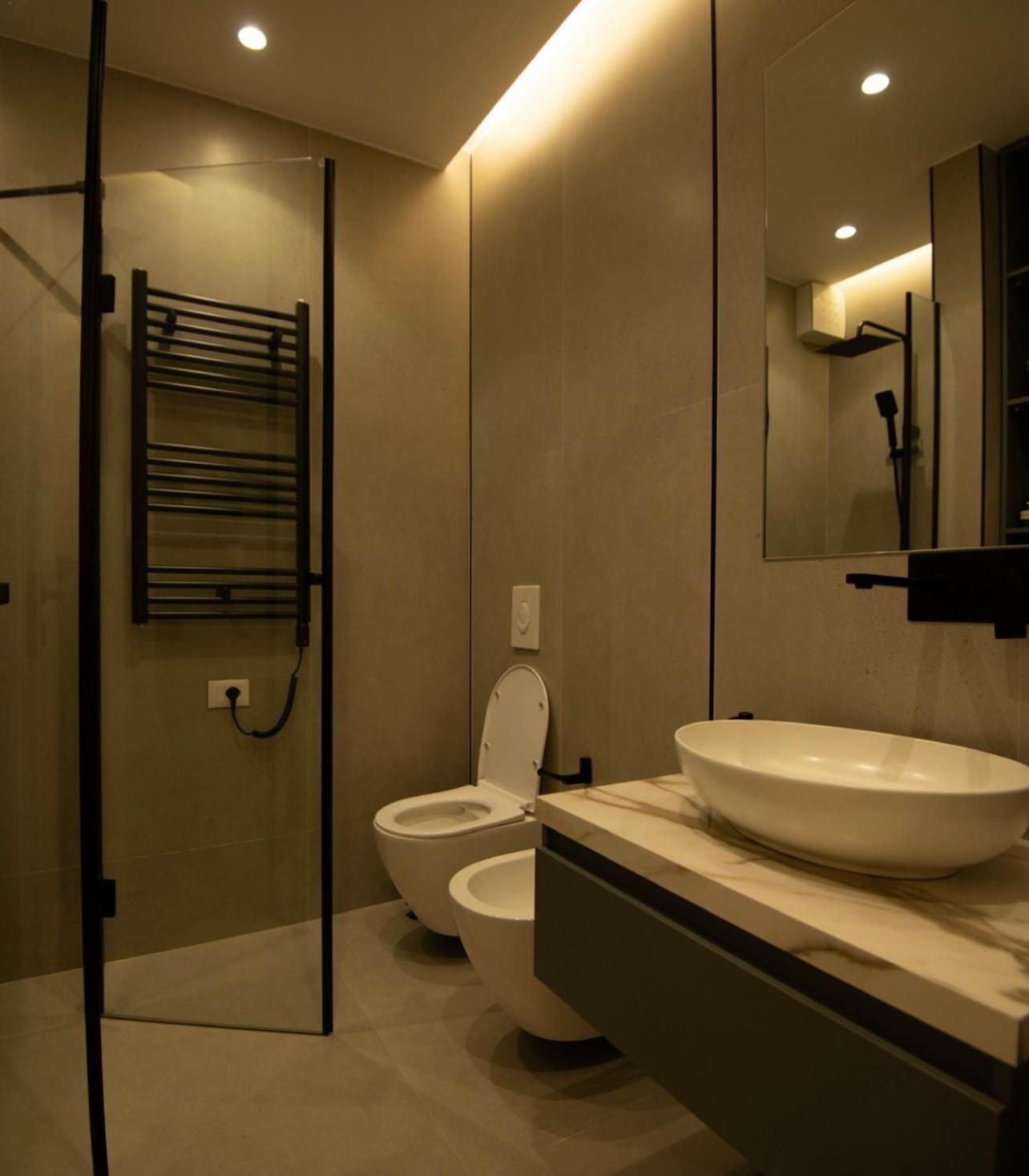 Luxurious Dreamy Seaside Apartment ดูร์เรส ภายนอก รูปภาพ